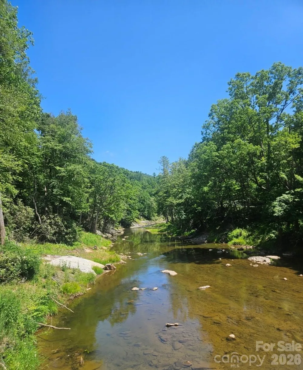 886 Hanging Rock Road Spruce Pine, NC 28777