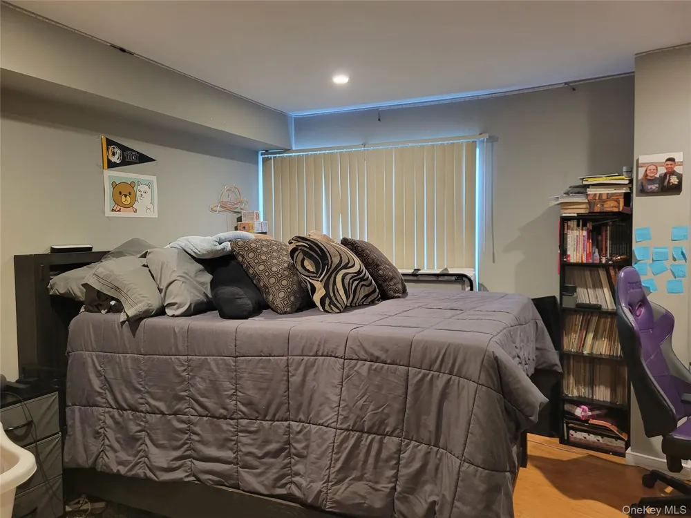 81-14 Queens Boulevard #PH6C Elmhurst, NY 11373