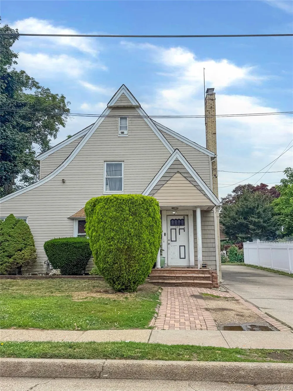 117 Warner Avenue Hempstead, NY 11550