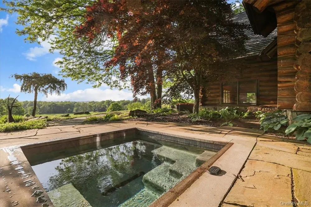 101 Mountain Lodge Washingtonville, NY 10992