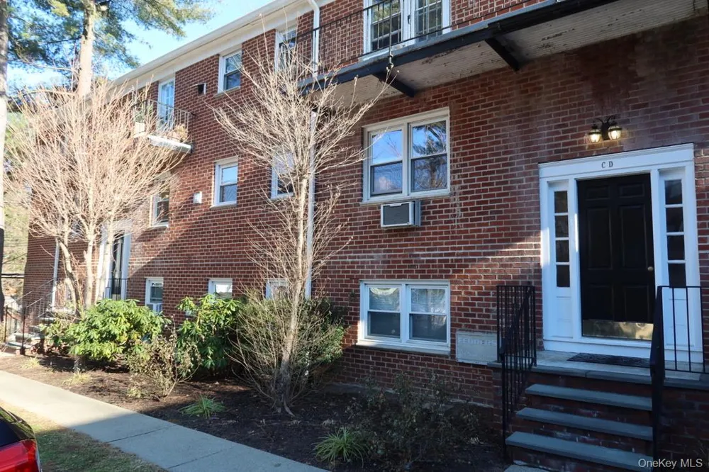 28 Barker Street #C-2 Mount Kisco, NY 10549