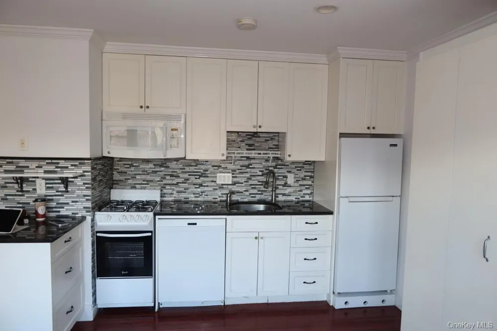 28 Barker Street #C-2 Mount Kisco, NY 10549