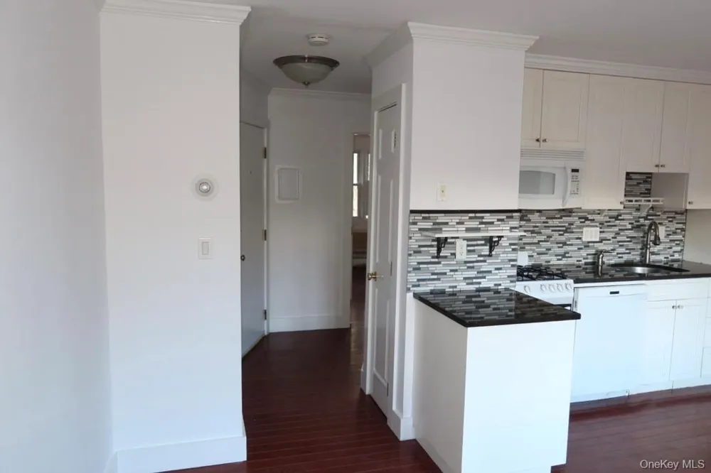 28 Barker Street #C-2 Mount Kisco, NY 10549