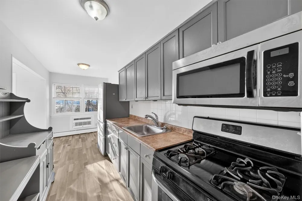 4 Colonial Road #96 Beacon, NY 12508