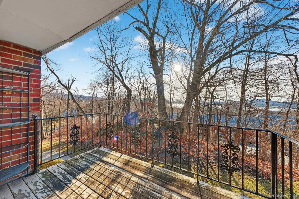 4 Colonial Road #96 Beacon, NY 12508