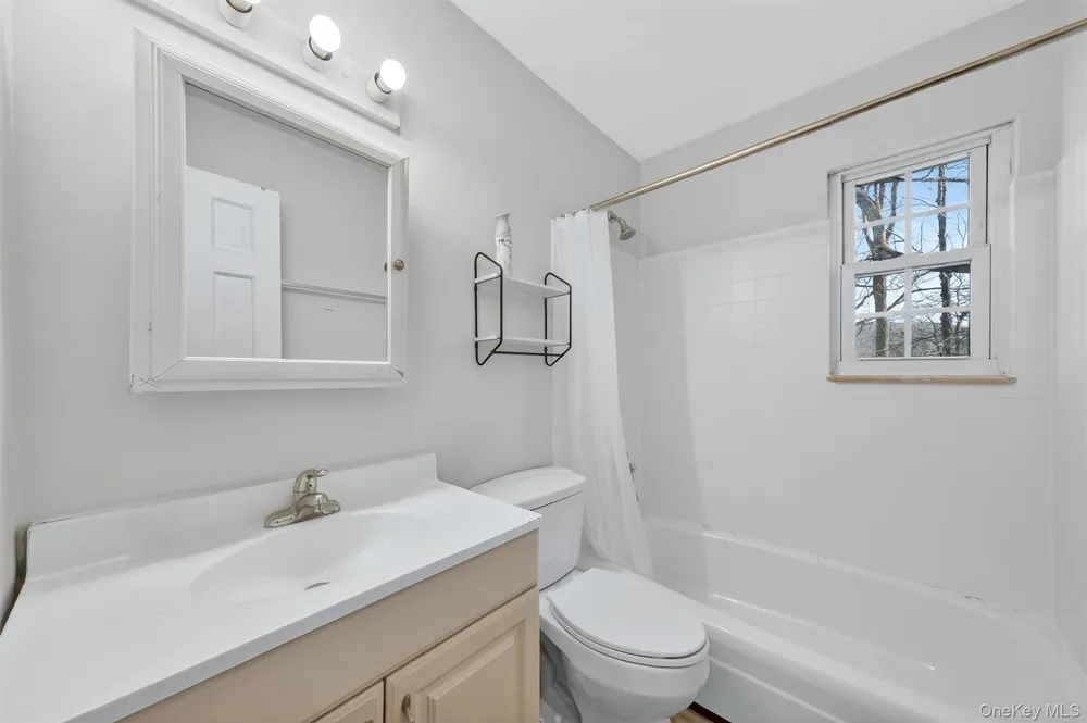 4 Colonial Road #96 Beacon, NY 12508