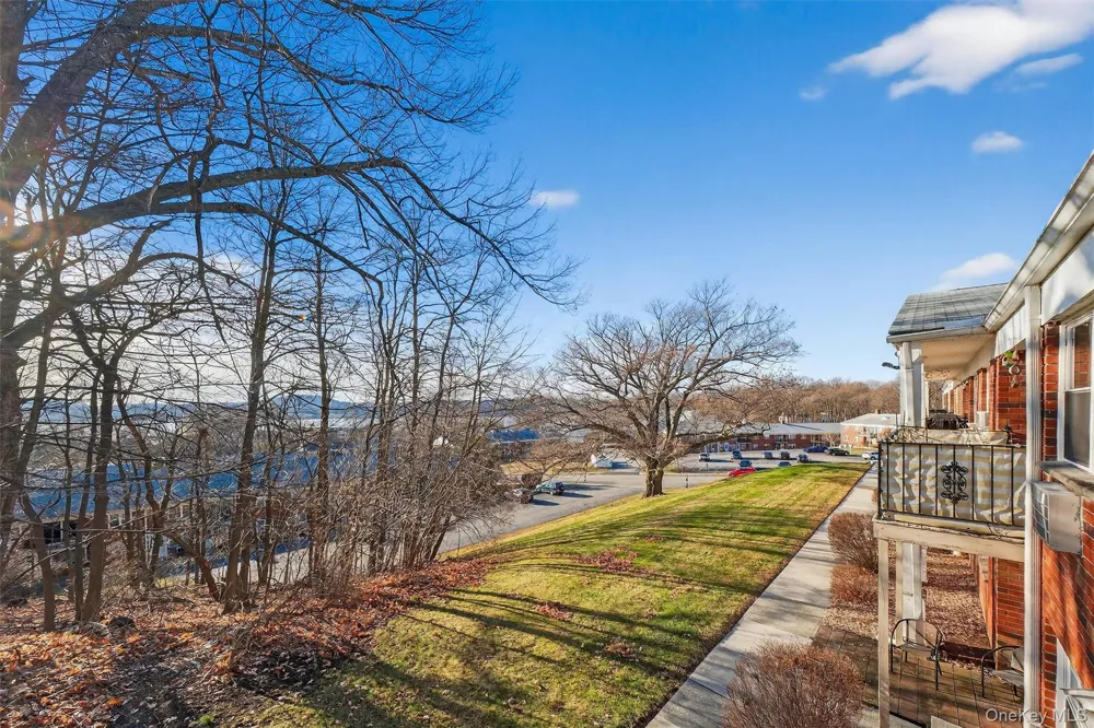 4 Colonial Road #96 Beacon, NY 12508