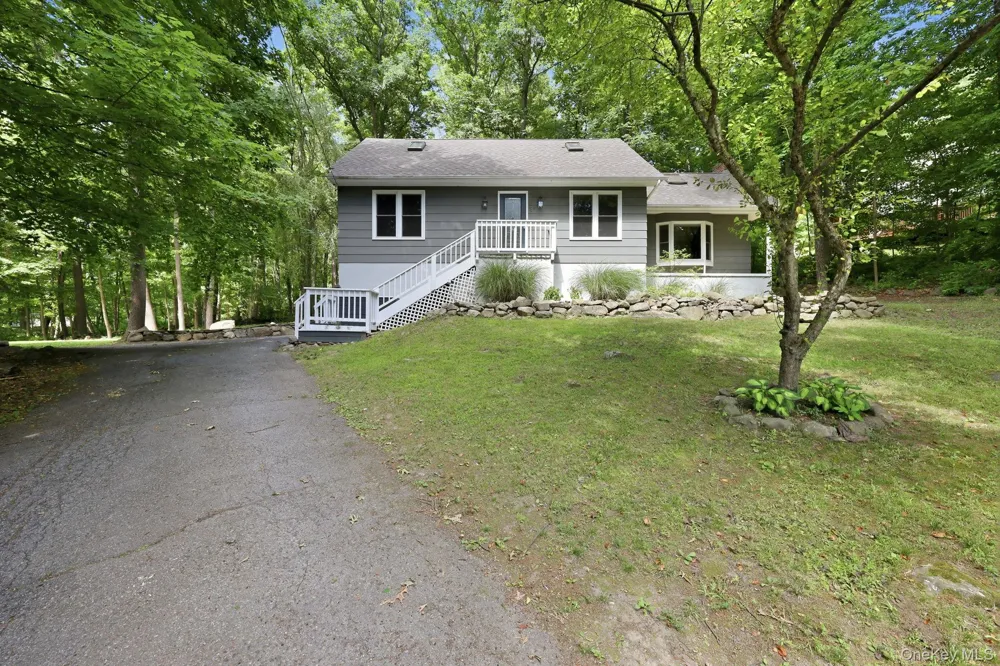 3 Dogwood Hollow New Paltz, NY 12561