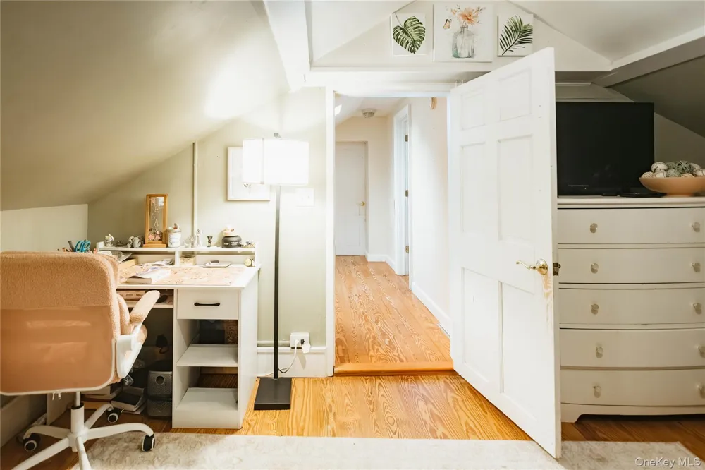1693 Route 32 Saugerties, NY 12477
