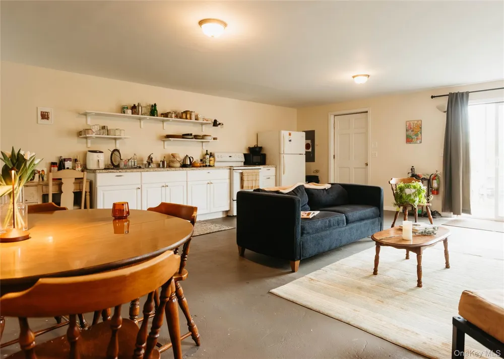 1693 Route 32 Saugerties, NY 12477