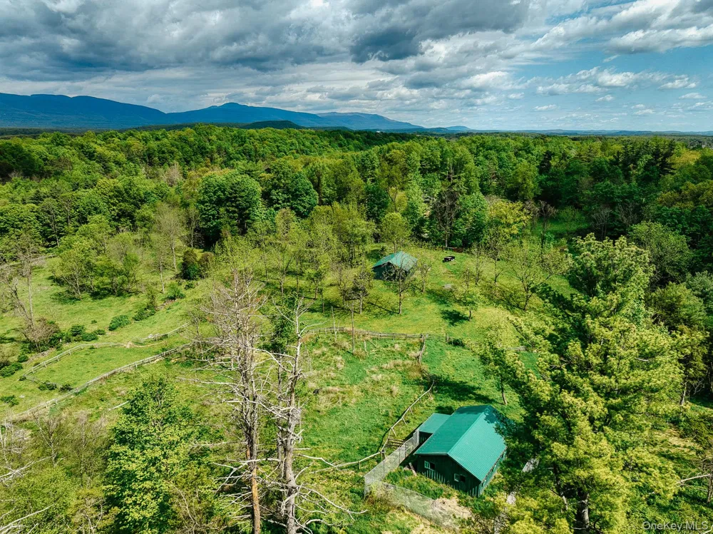 1693 Route 32 Saugerties, NY 12477