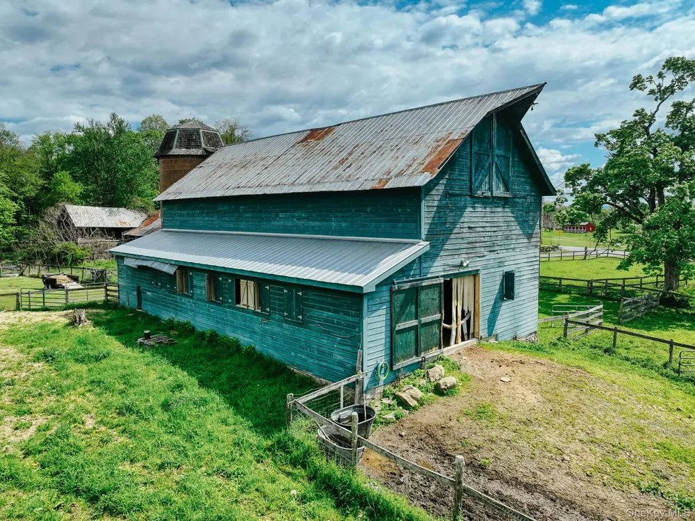 1693 Route 32 Saugerties, NY 12477
