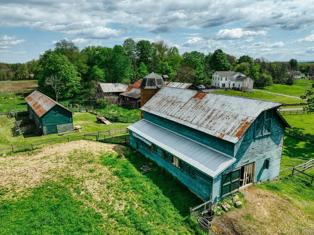 1693 Route 32 Saugerties, NY 12477