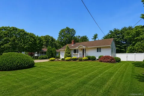 72 Dix Highway