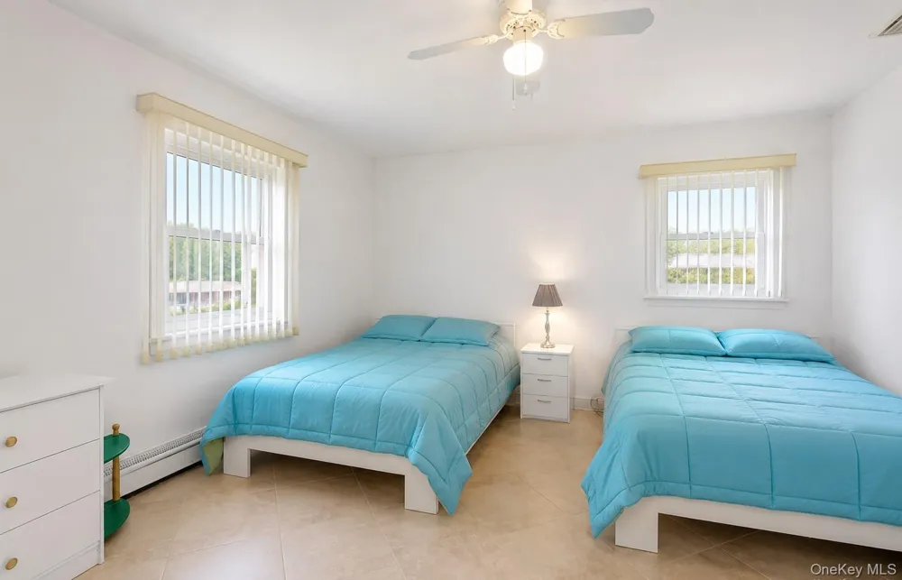330 Bayville Avenue Bayville, NY 11709