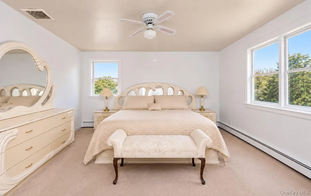 330 Bayville Avenue Bayville, NY 11709