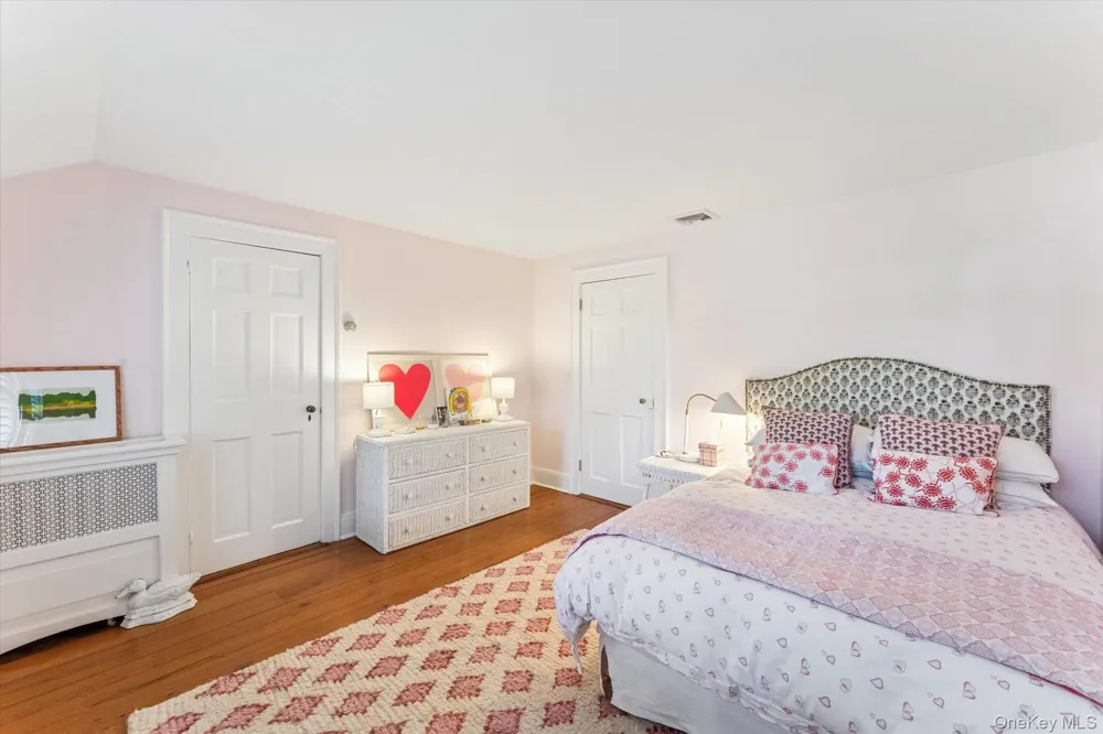 20 Quogue Street Quogue, NY 11959