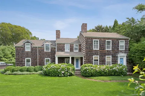 20 Quogue Street