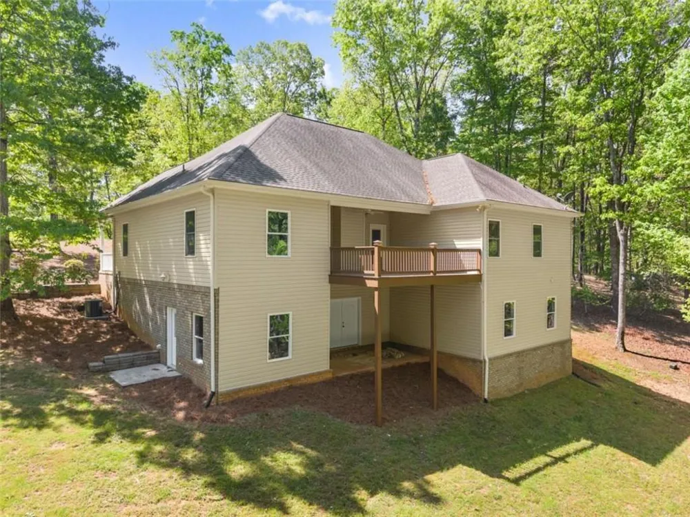 45 Holcomb Drive Cleveland, GA 30528