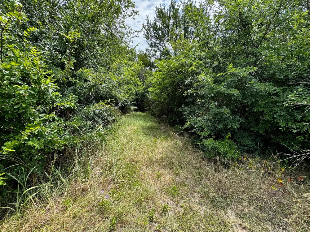 1438 Hurst Road Axtell, TX 76624