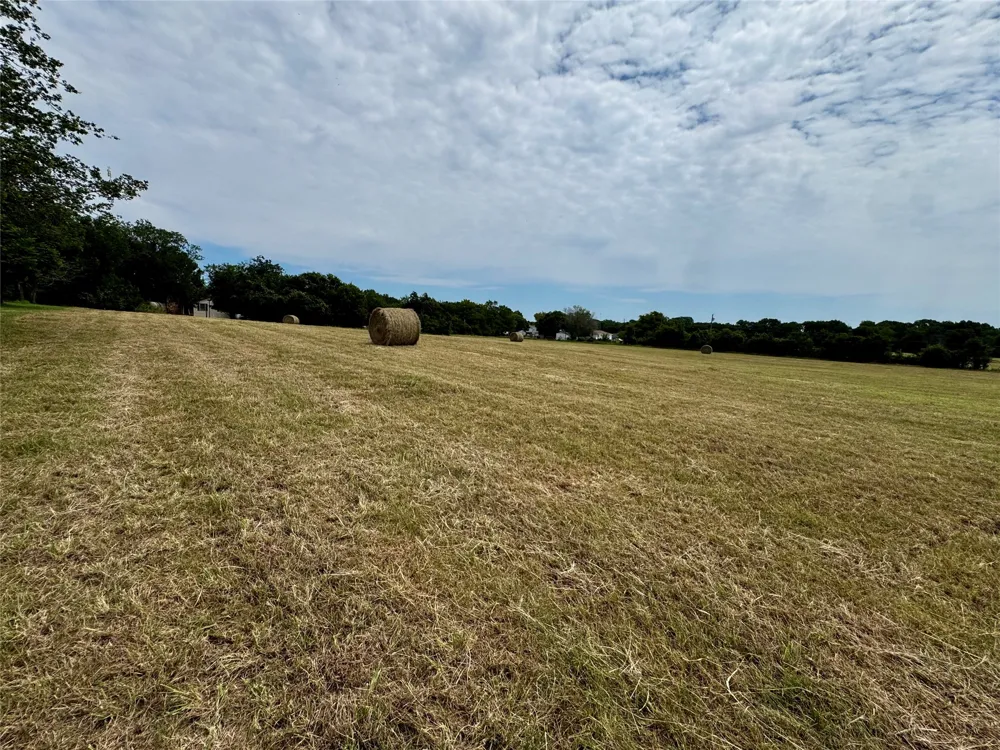 1438 Hurst Road Axtell, TX 76624