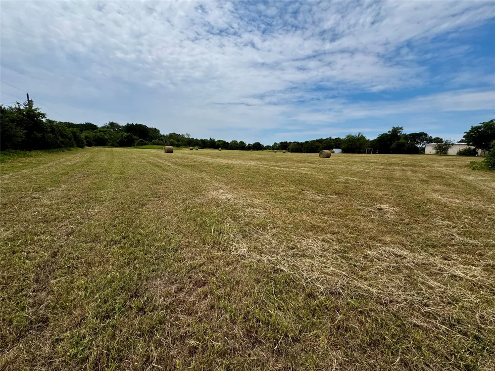 1438 Hurst Road Axtell, TX 76624
