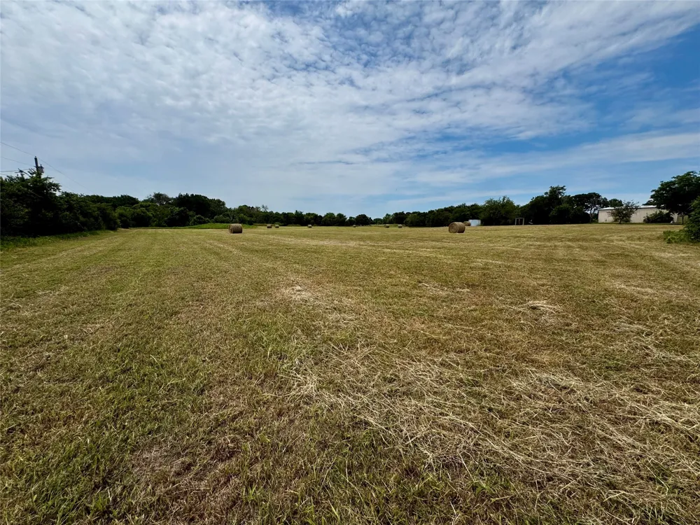 1438 Hurst Road Axtell, TX 76624