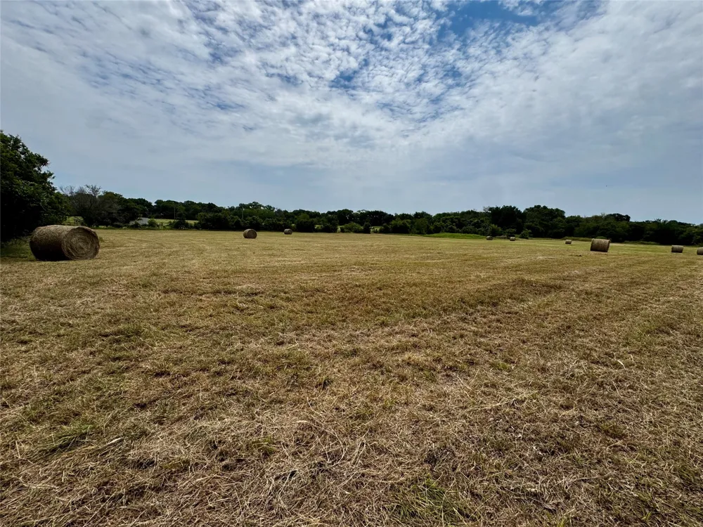 1438 Hurst Road Axtell, TX 76624