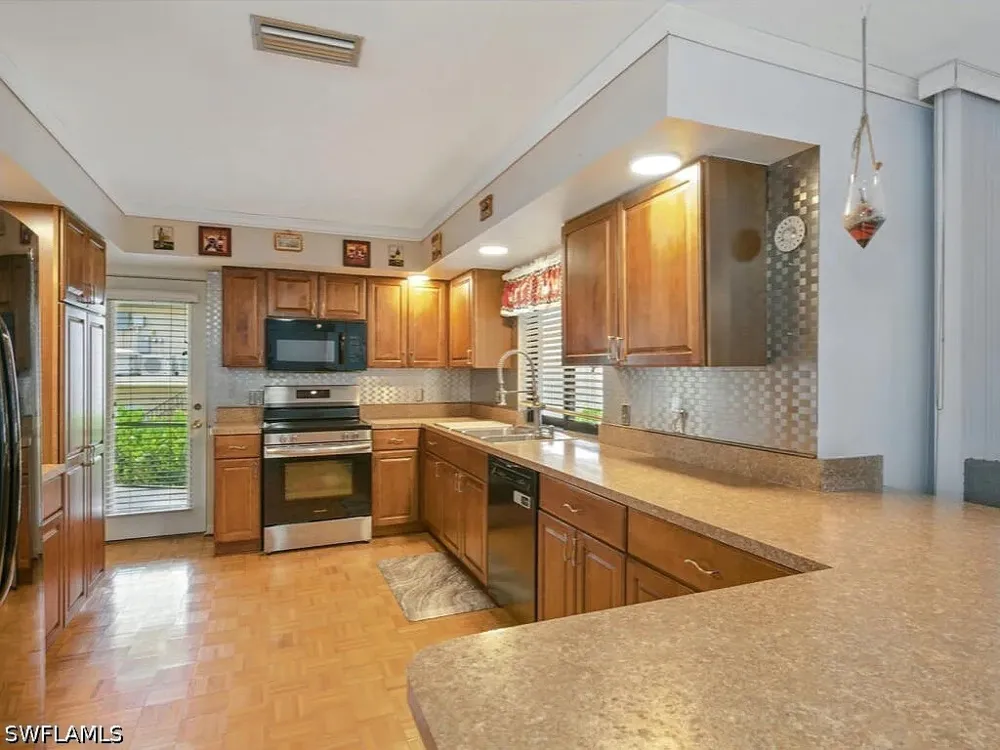 Perrine Court Marco Island, FL 34145