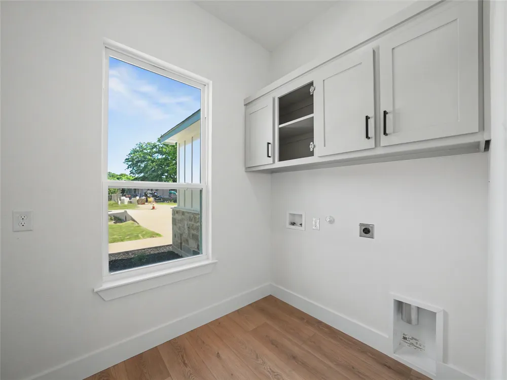115 Dennis Drive Azle, TX 76020