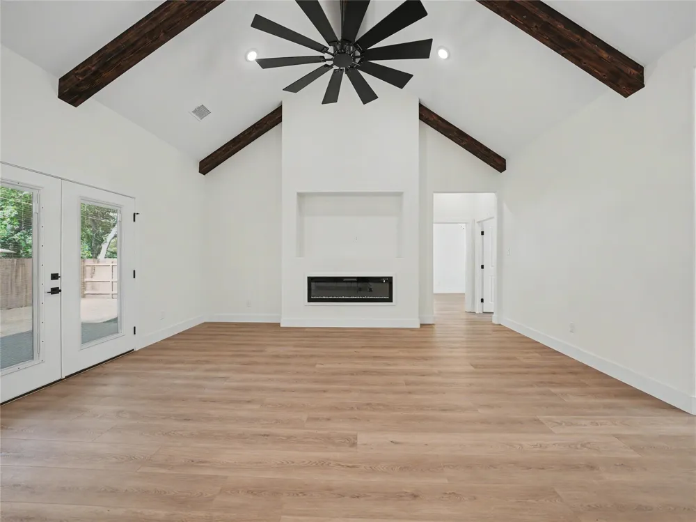 115 Dennis Drive Azle, TX 76020