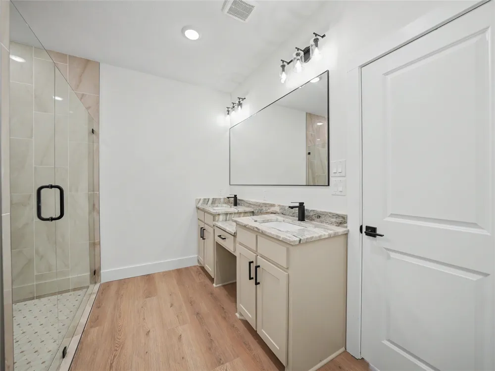 115 Dennis Drive Azle, TX 76020