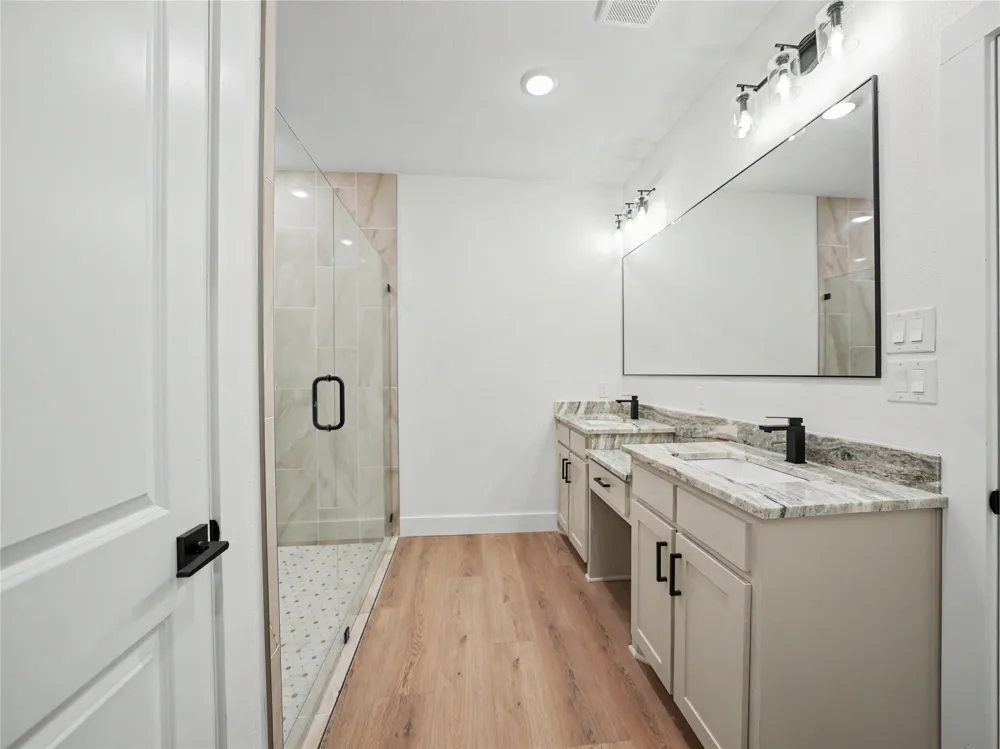 115 Dennis Drive Azle, TX 76020