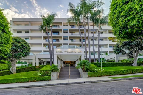 1131 Alta Loma Road #208