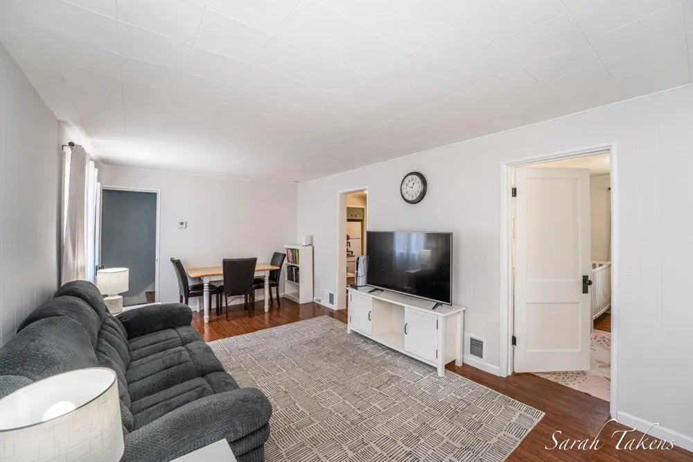 3445 Reiser Avenue SW Wyoming City, MI 49548