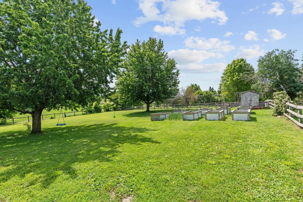 9060 County Road 26 Minnetrista, MN 55359