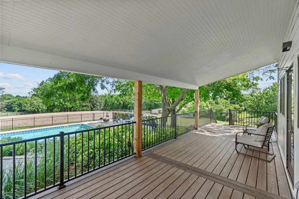 9060 County Road 26 Minnetrista, MN 55359