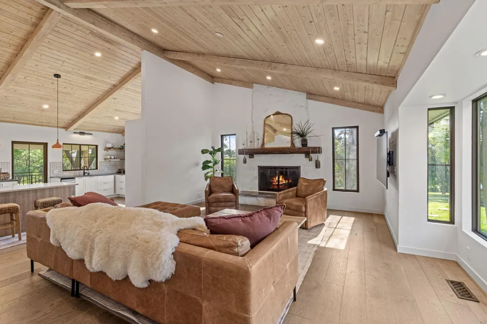 9060 County Road 26 Minnetrista, MN 55359