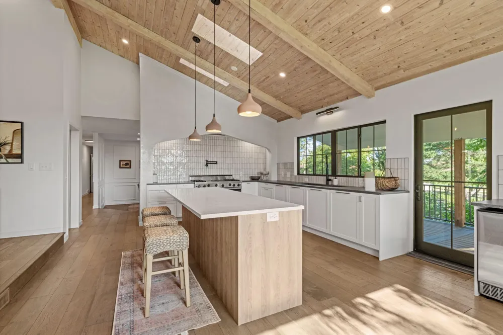 9060 County Road 26 Minnetrista, MN 55359