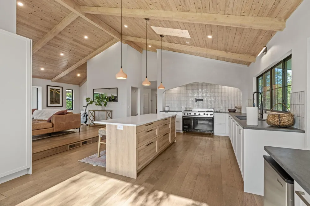 9060 County Road 26 Minnetrista, MN 55359