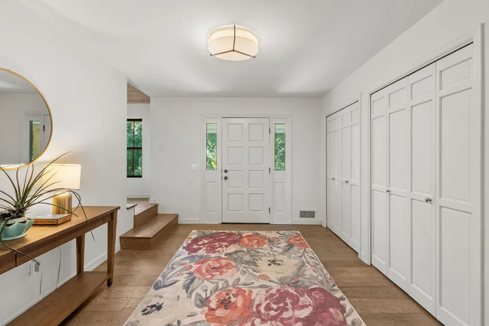 9060 County Road 26 Minnetrista, MN 55359