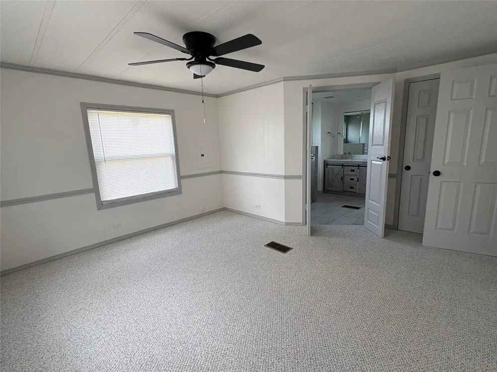 6085 Adams Flat Road #B Brookshire, TX 77423