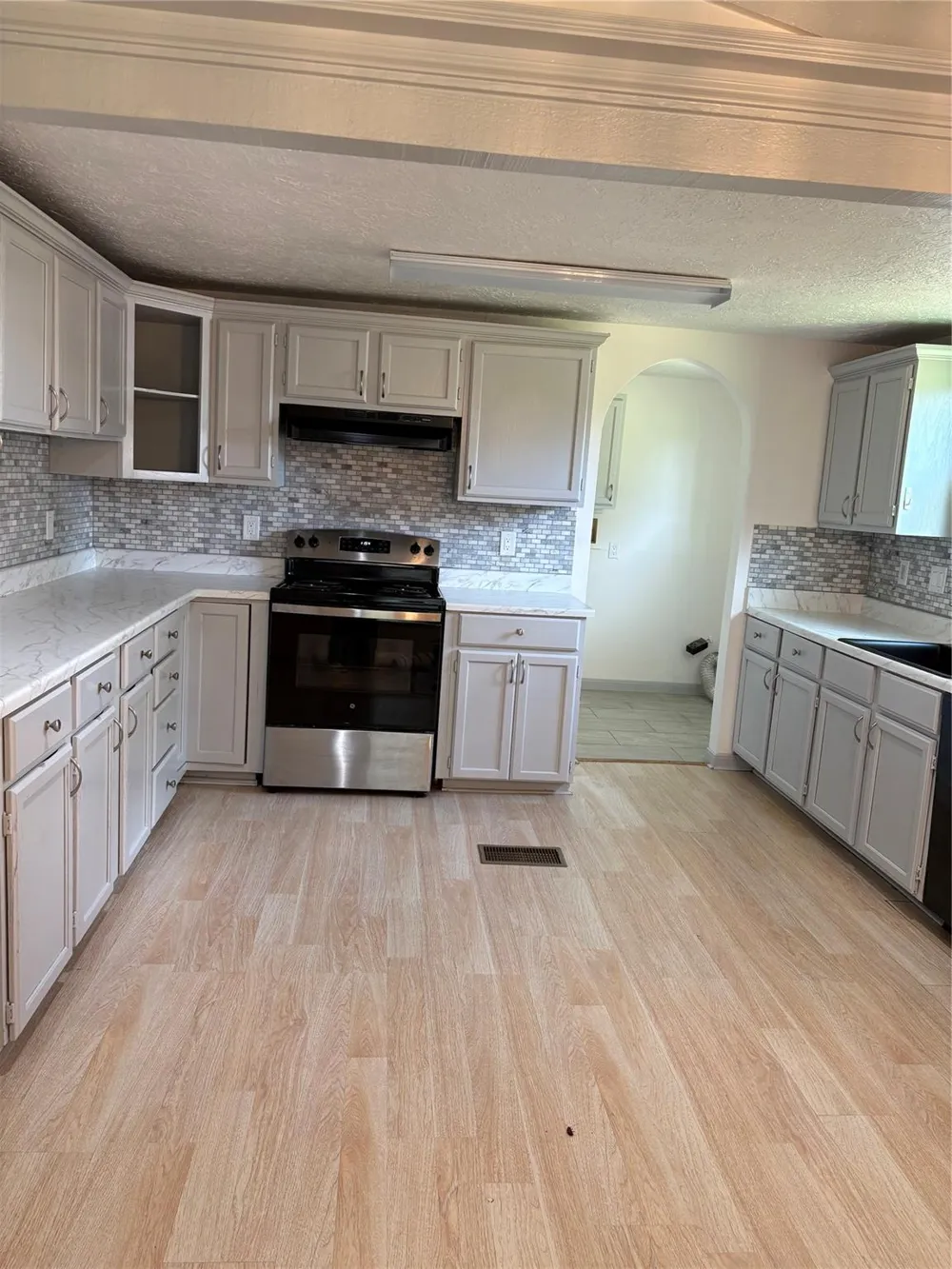 6085 Adams Flat Road #B Brookshire, TX 77423