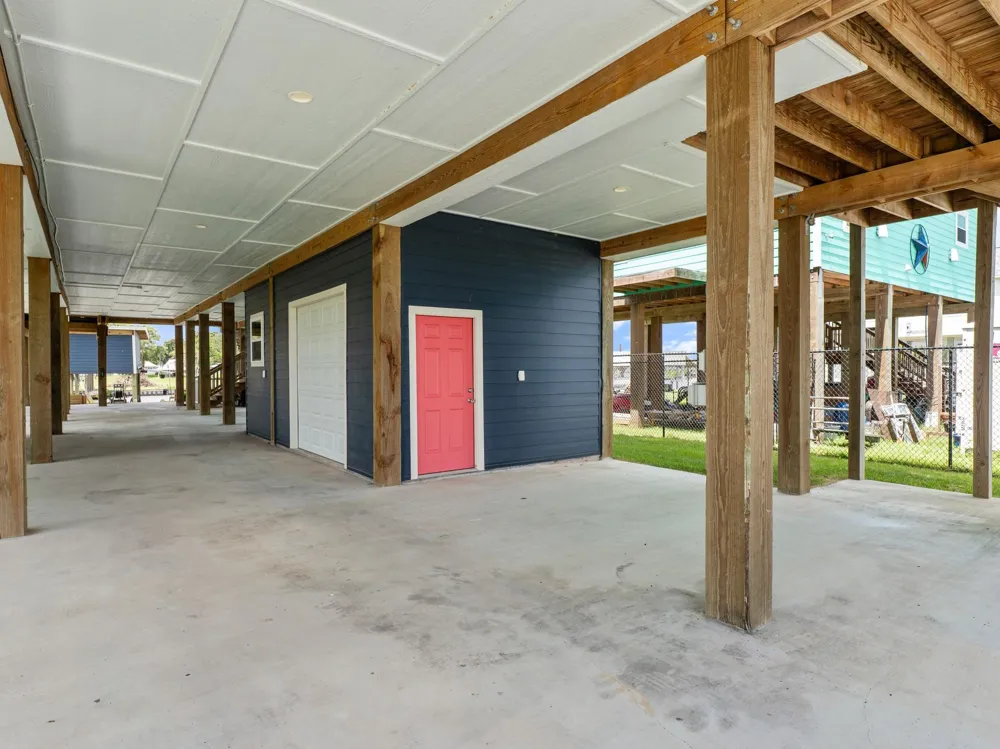793 County Road 291 Sargent, TX 77414