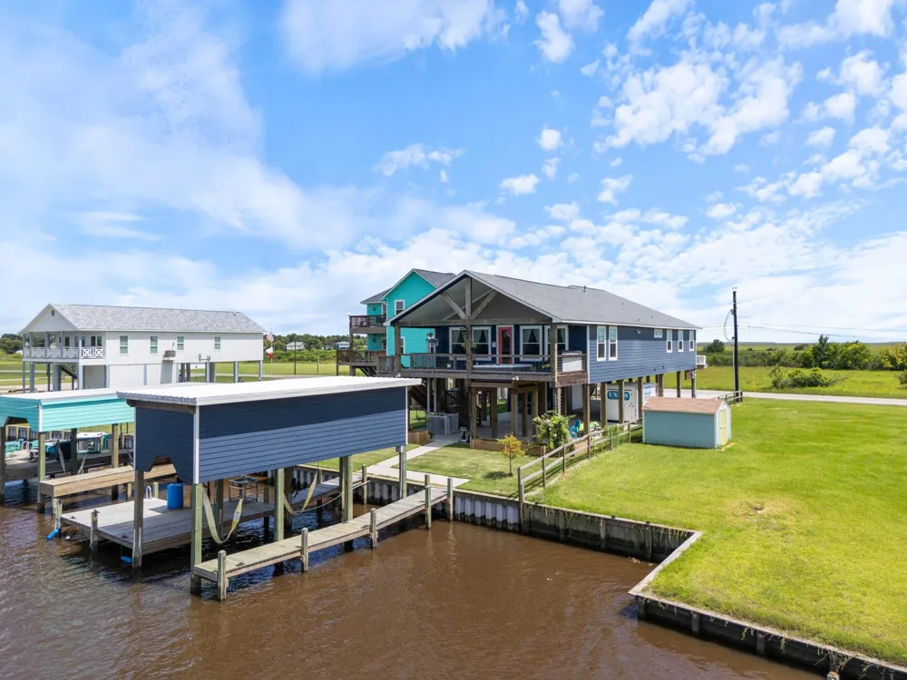 793 County Road 291 Sargent, TX 77414