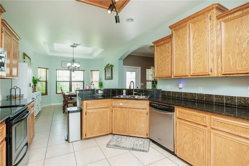 14422 Chantilly Drive Corpus Christi, TX 78410