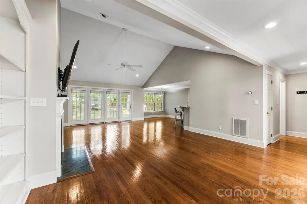 1032 Dan Maples Drive Cramerton, NC 28032