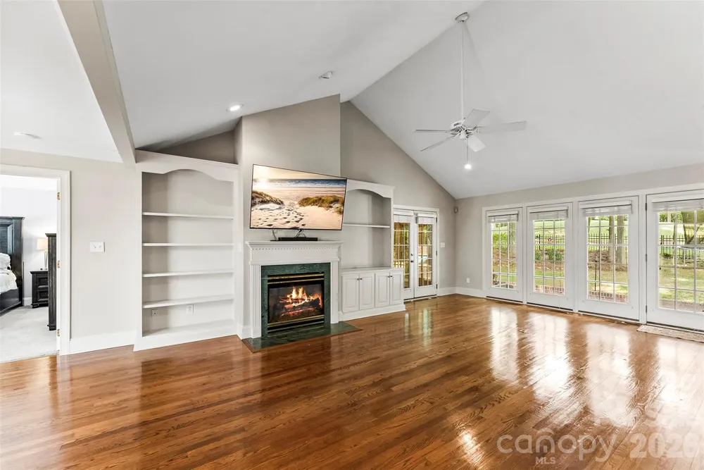 1032 Dan Maples Drive Cramerton, NC 28032