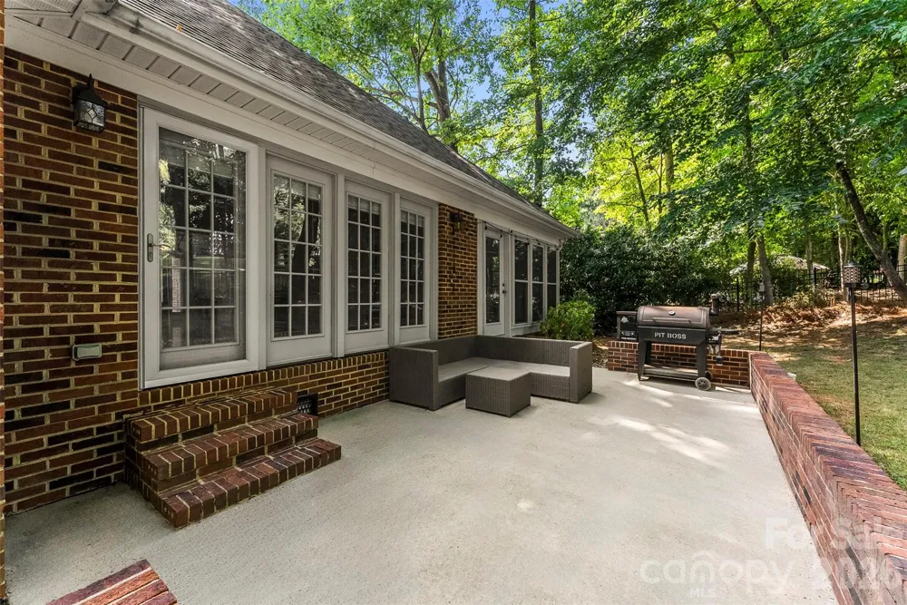 1032 Dan Maples Drive Cramerton, NC 28032