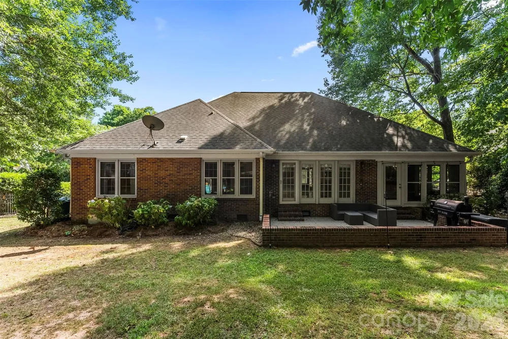 1032 Dan Maples Drive Cramerton, NC 28032